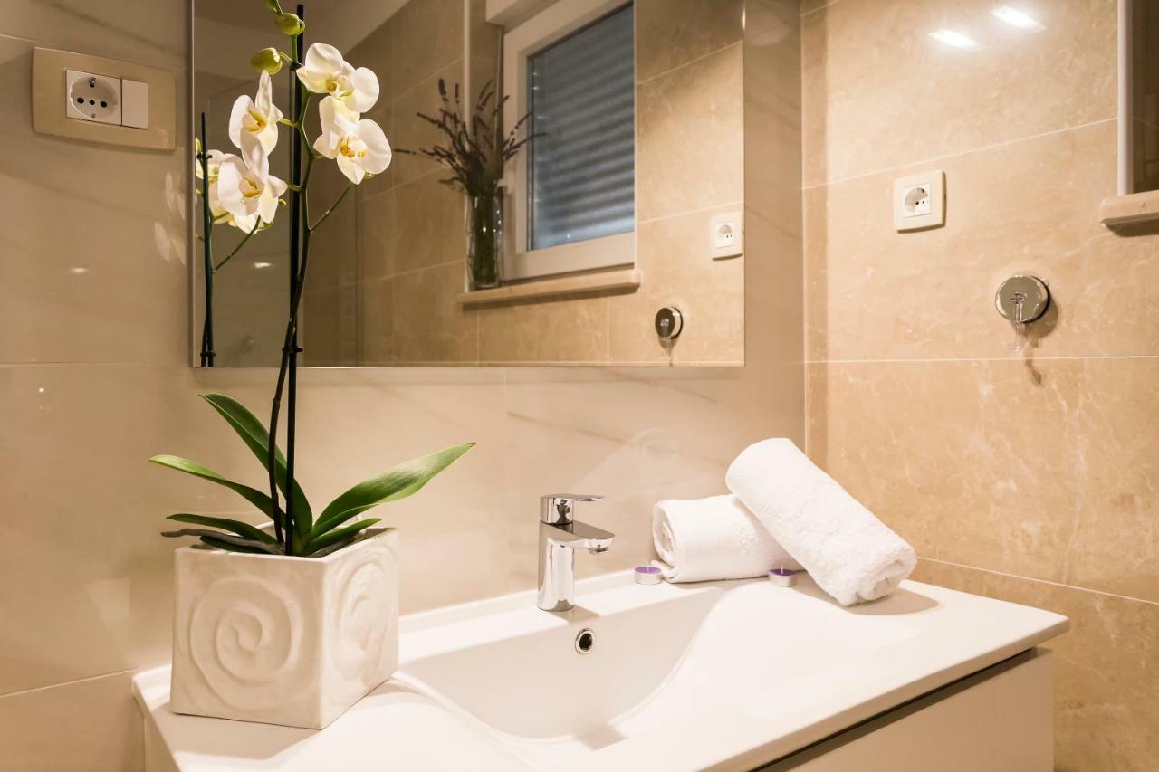 Villa Sweet Home Marija With Heated Pool Split Exterior foto