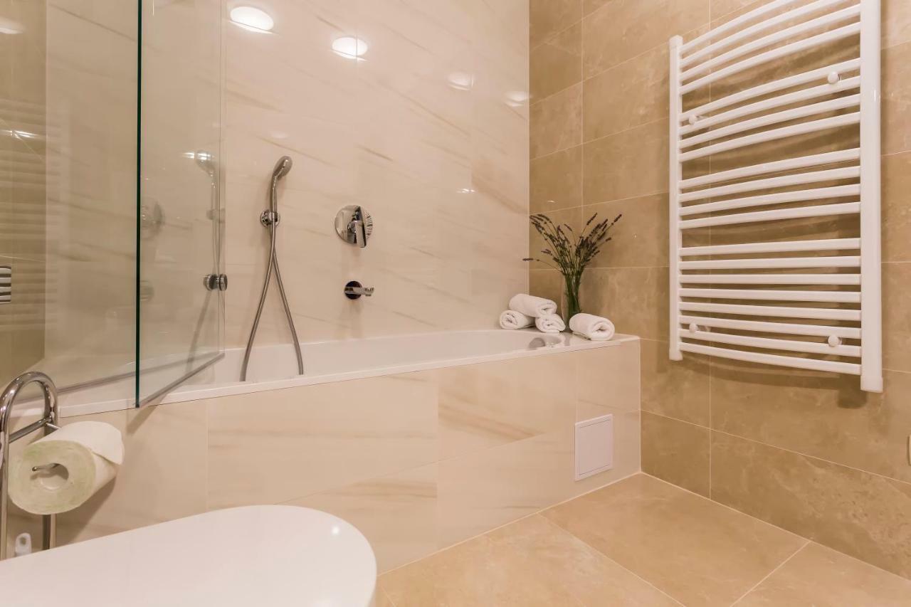Villa Sweet Home Marija With Heated Pool Split Exterior foto