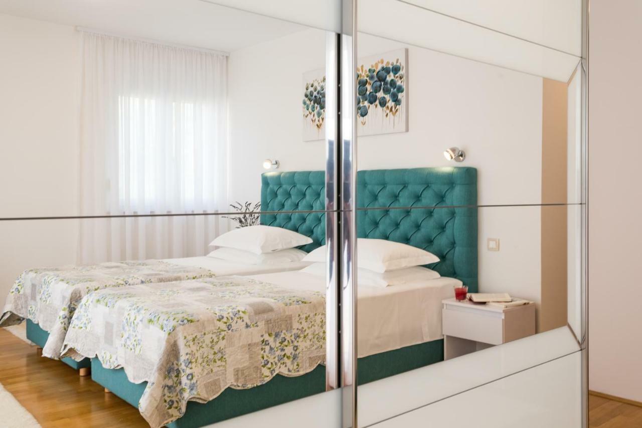 Villa Sweet Home Marija With Heated Pool Split Exterior foto
